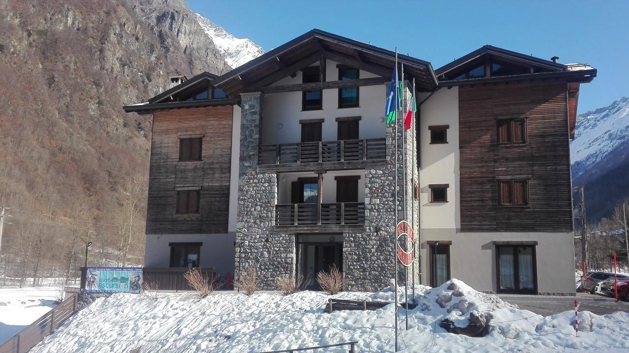 Ostello Casa Corti Вальбондионе Экстерьер фото
