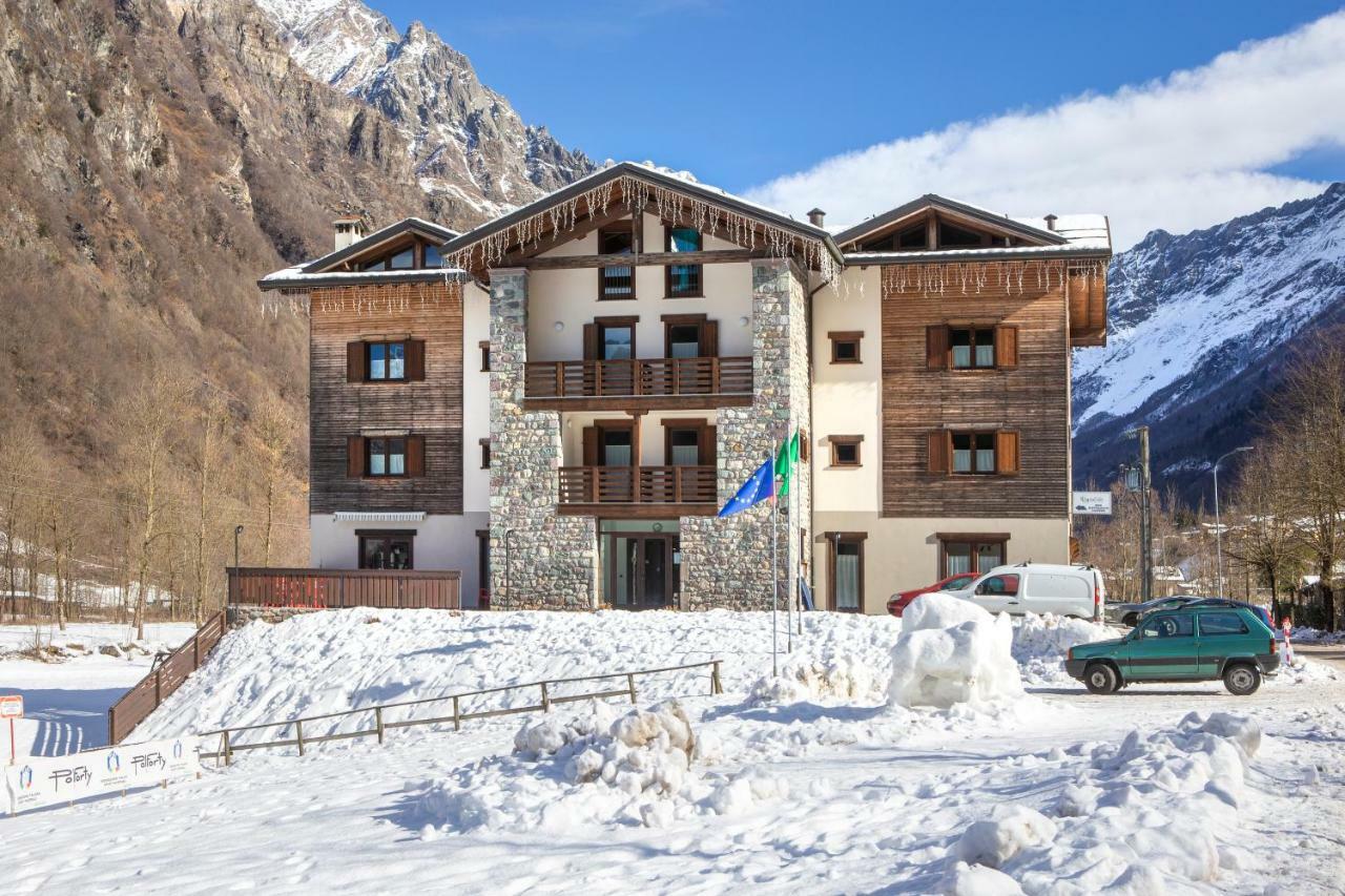 Ostello Casa Corti Вальбондионе Экстерьер фото